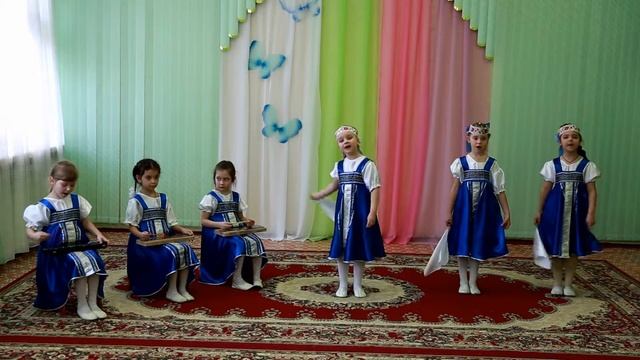 "Ходила младешенька по борочку" смотреть онлайн