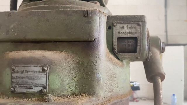 WEBO Kolomboormachine смотреть онлайн