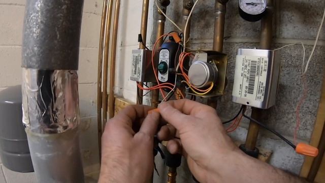 Troubleshooting Thermostat and Zone Valve My Heat One Zone Not Heating смотреть онлайн