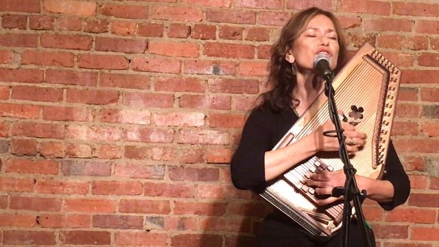 Laura Lind - "Put the Roots Back Down" Excerpt смотреть онлайн