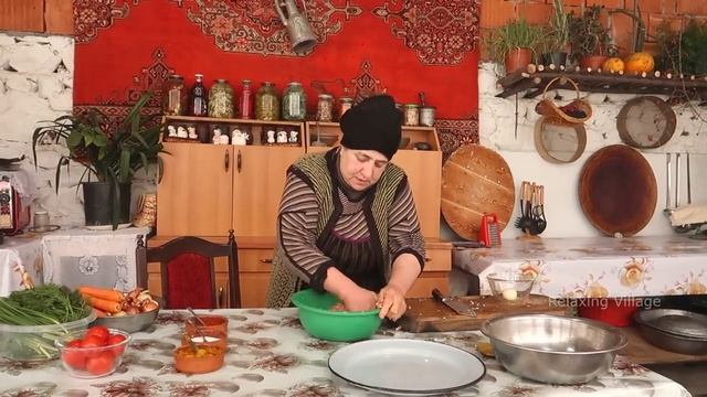 БАБУШКА ПРИГОТОВИЛА ЖАРЕННЫЕ ФРИКАДЕЛЬКИ Азербайджанская Кухня Деревенская Кухня Рецепты смотреть онлайн
