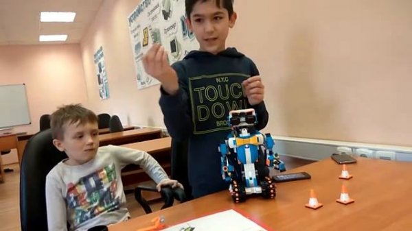 Обзор Lego Boost