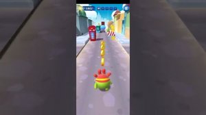 Играю в игру «Ам Ням: Погоня» или «Om Nom: Run».
