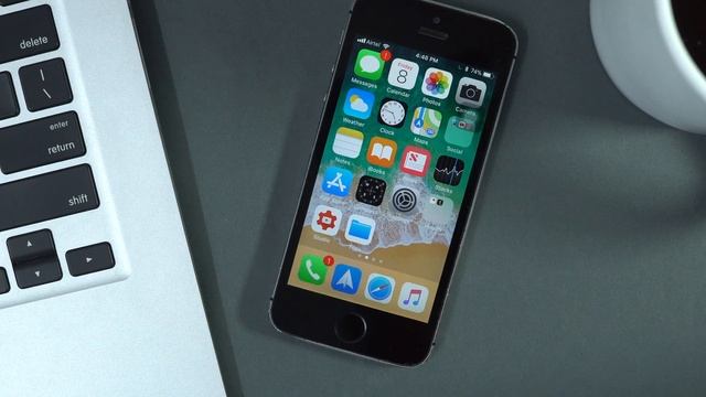 iPhone 5S iOS 11 Review! [4K] смотреть онлайн
