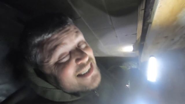 Crazy Hillbilly uses Flex Tape | The Bus Life смотреть онлайн