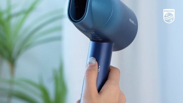 28天持久鎖色! 炫色護髮水潤吹風機 ! смотреть онлайн