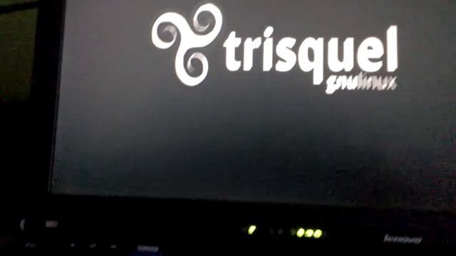 Libreboot Thinkpad X200 booting Trisquel смотреть онлайн