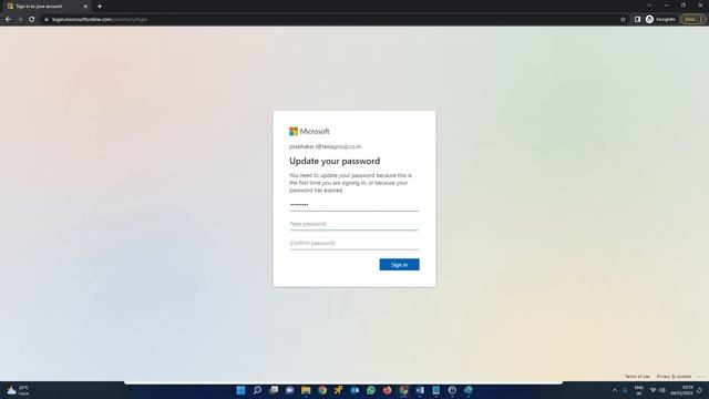 Class 4 | Microsoft 365 | How to create a new user account and assign license on M365 Admin centre смотреть онлайн