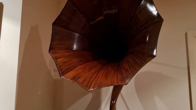 Playing Edison Grand Opera cylinder record 'Boheme' Adelina Agostinelli B176 смотреть онлайн