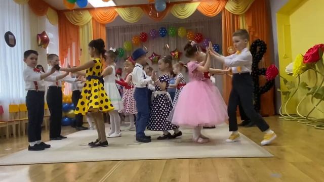 Песня «Очень жалко расставаться»