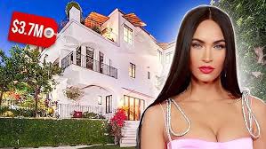 Как живёт Меган Фокс и сколько он зарабатывает