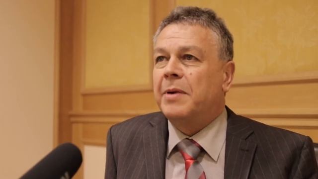 Dr. Klaus Goebel von IBM über Linux auf System z, z/VSE und z/VM смотреть онлайн