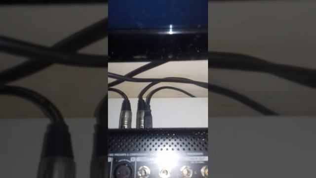 Review Mesa de Som Behringer Xenyx UFX1604 - Gravando 16 tracks separados direto no pendriver. смотреть онлайн