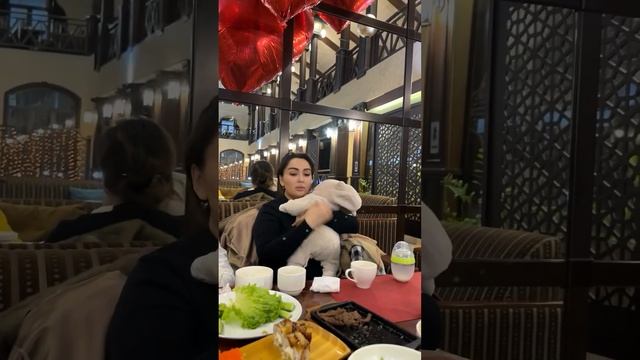 Yulduz Turdiyeva - Qizim | Юлдуз Турдиева - Кизим #yulduz_turdiyeva #qizim #buxorocha #solsol смотреть онлайн