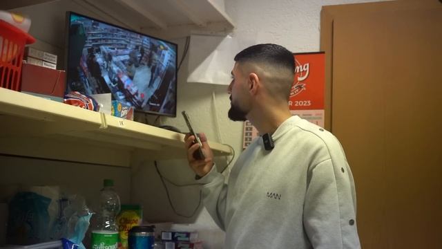 FERNGESTEUERT Im Kiosk | Jordan & Semih