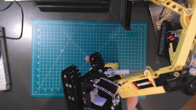 Cada C65003 vs. Lego 42121 смотреть онлайн