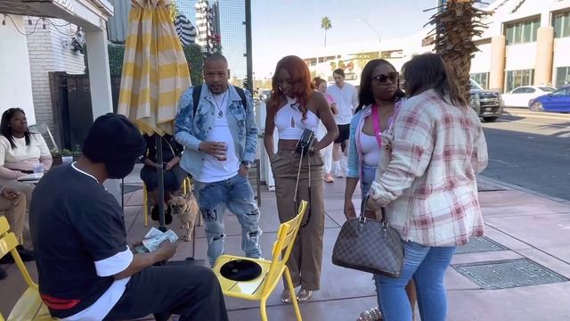 3 CARD MONTE SHELL GAME SCOTTSDALE FOR FUN TRICKERY DECEPTION - BE SAFE PRETTY LADY WATCH THE PINKI смотреть онлайн