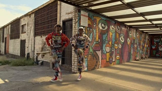 Malome Vector - Mangoane Ft Ubuntu Band смотреть онлайн