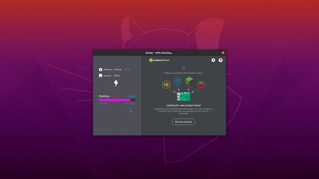 Running Manjaro 21.04 KDE Edition on Raspberry Pi 4 | Overclocked to 2.0 GHz смотреть онлайн