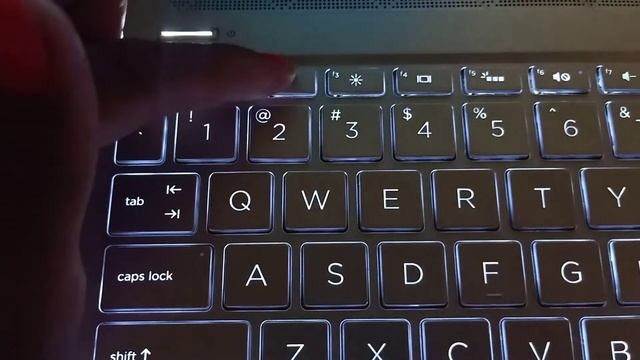 How to enable a keyboard light to window 10 or any pc(simple & easy tips) смотреть онлайн