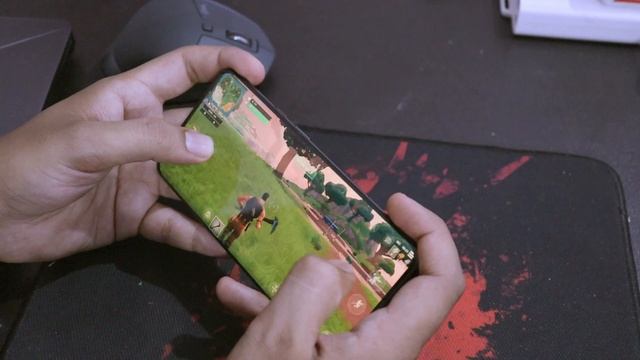 Oneplus 7 Pro Gaming Test(Hindi) with PUBG, Asphalt 9 and Fortnite | Gaming Beast??!! смотреть онлайн