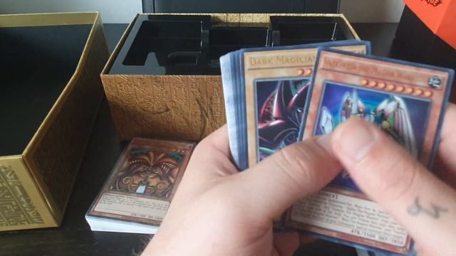 Yu-Gi-Oh Unboxing!! Yugi's legendary decks!! смотреть онлайн