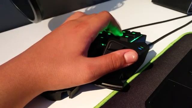 Razer Tartarus Gaming Keypad [Best Review] смотреть онлайн