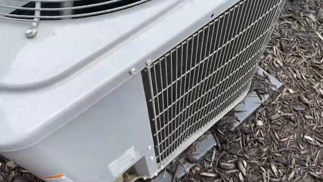 17 2020-21 Carrier Comfort Air Conditioners & Heat Pumps (also picture of Square D heater) смотреть онлайн