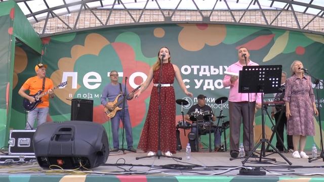 Вся жизнь в переди - "Ретроном" - ВИА "Самоцветы", ВИА "Пламя". Ст. Р. Рождественский, муз. А.Экимян