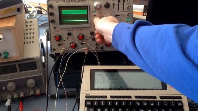 300 baud modem on TRS-80 model 100 смотреть онлайн