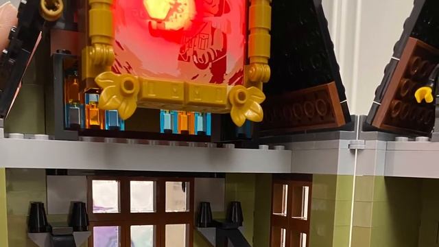 LEGO 10273 Creator Expert 系列 Haunted House 遊樂場鬼屋 開箱-P6 смотреть онлайн