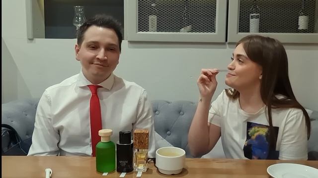 Подруга оценивает мои ароматы смотреть онлайн