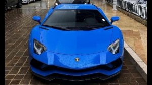 Я хочу себе синий синий синий ламборгини.