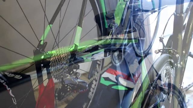 Wilier GTR SL Road Bike 2017 (Close Up shots) смотреть онлайн