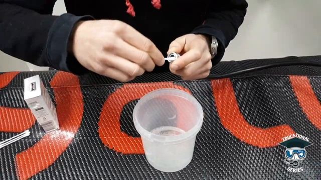 AOS Edu #38 - How To Clean A Sticky Inflator Hose смотреть онлайн