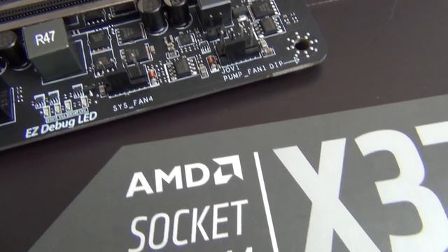 Ein Mainboard vorgestellt - MSI X370 Gaming Pro Carbon смотреть онлайн