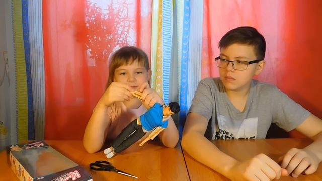 Распаковка шарнирного Кена | Что у тебя с головой? смотреть онлайн