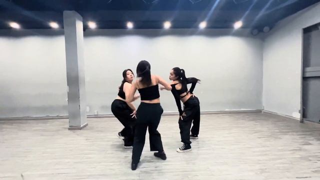 Samurai Dance Video - Choreography by Chang Chang x Alex B x Jinbuu (music by Mr. Wonton) смотреть онлайн
