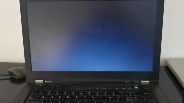 starting up Lenovo Thinkpad T430s with SSD and dual channel RAM on Linux Mint смотреть онлайн
