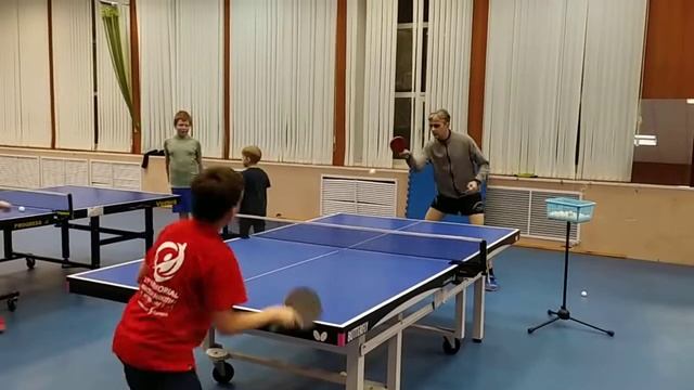 Кеменов Иван. Тренировка с папой 17.12.2021. Разминка. смотреть онлайн