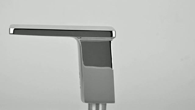 Сенсорный смеситель для раковины Raiber Sensor RSF88135. смотреть онлайн