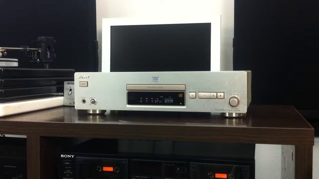 SONY SCD-XB9 SACD, CD проигрыватель. смотреть онлайн