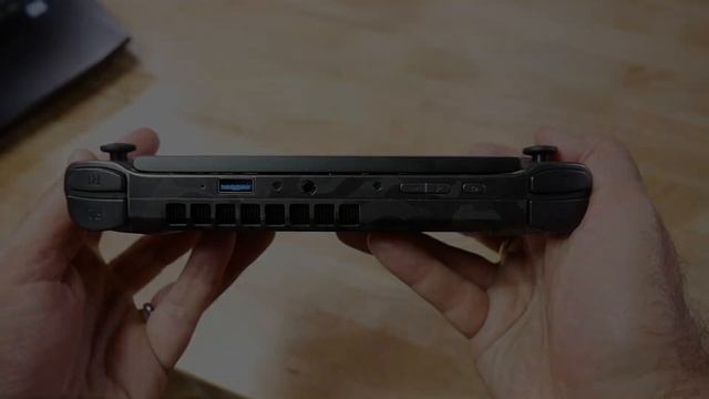 GPD Win 3 - Massive Fail!! + GIISSMO 9 in 1 docking station & Giveaway смотреть онлайн