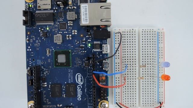 Intel Galileo and internal CPU sensor смотреть онлайн