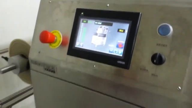 Упаковка салатов в 4х секционные лотки на трейсилере ITALIAN PACK YANG OLIMPUS смотреть онлайн