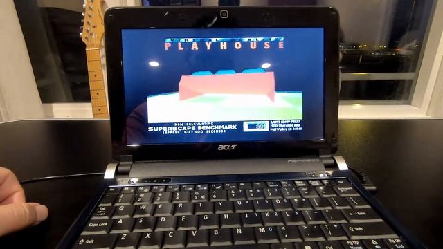 DOS Gaming on an Acer Aspire One Netbook using DosBox under Linux смотреть онлайн