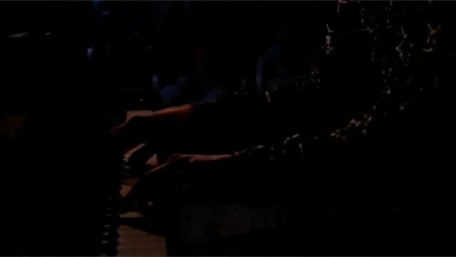 Philip Glass/Erik Satie: Metamorphosis 3/ Danse de travers no.1 смотреть онлайн