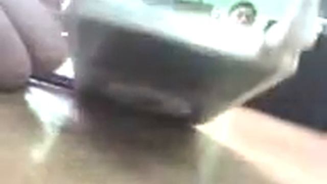 iPod спасает Землю смотреть онлайн