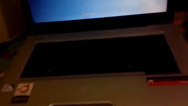 Triple Boot Linux Mint, Windows 7 y Mac OS X Hackintosh BURG-GRUB gráfico смотреть онлайн