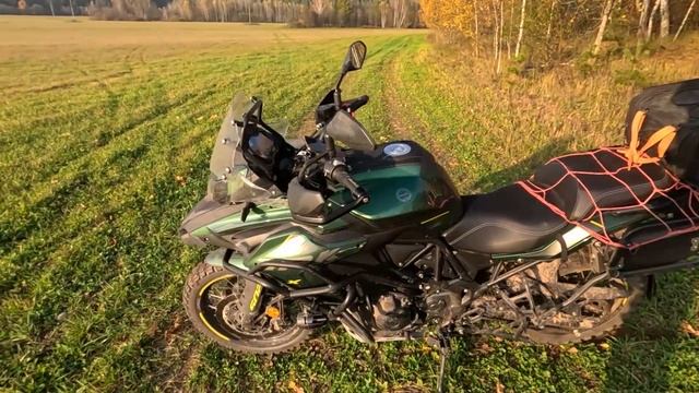 Эндуро прохват по Можайским окресностям на слоне benelli trk 502x
Тур-эндуро покатухи по бездорожью смотреть онлайн